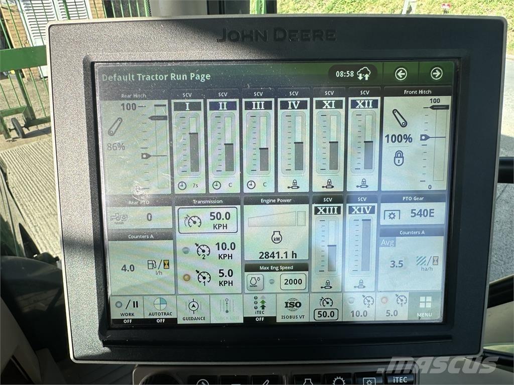 John Deere 6R215 Traktoren