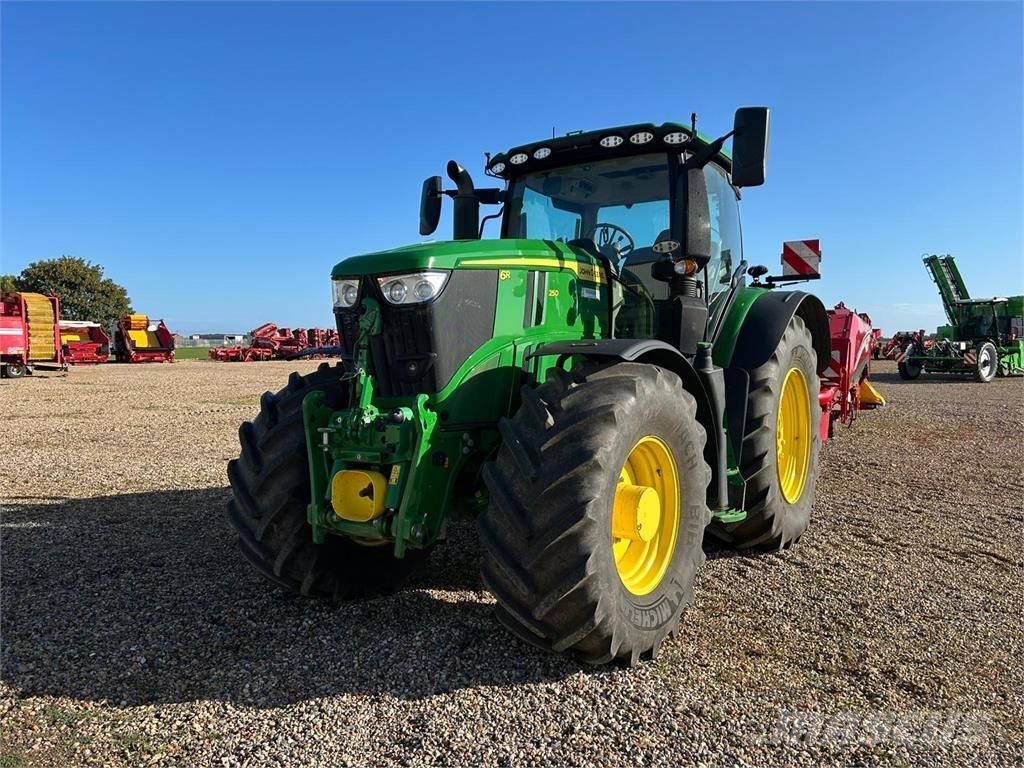 John Deere 6R250 Sonstige Landmaschinen