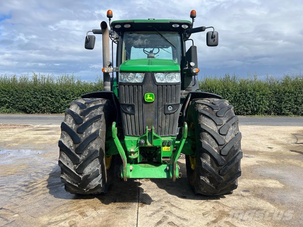 John Deere 7250R Traktoren