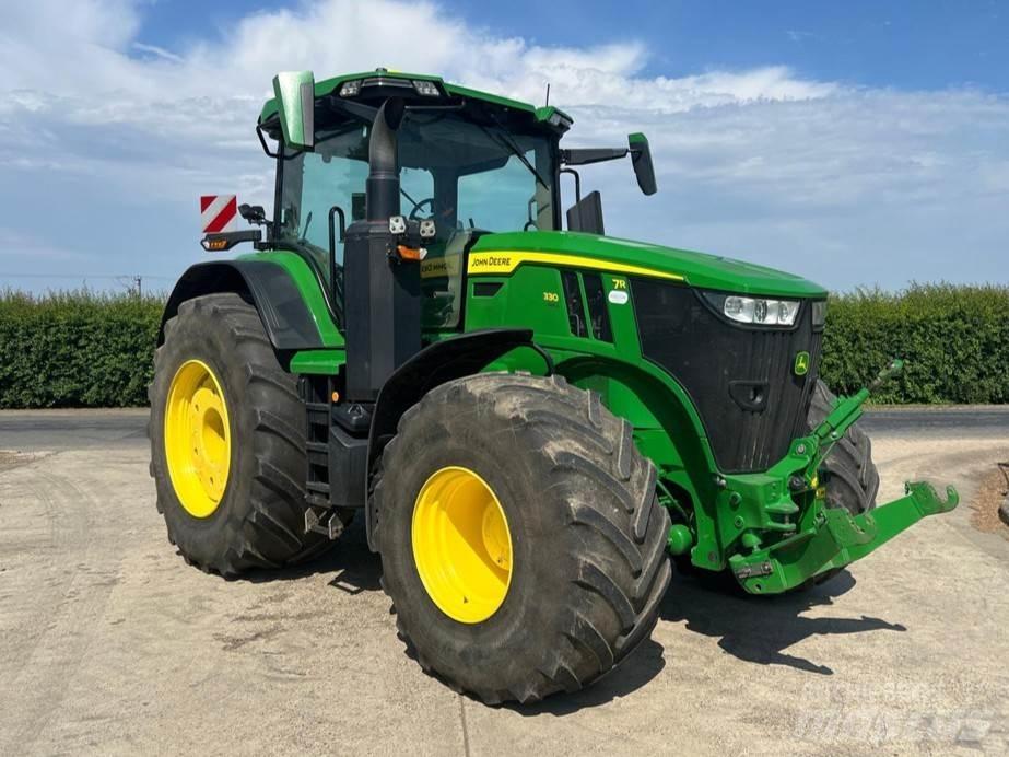 John Deere 7R330 Traktoren