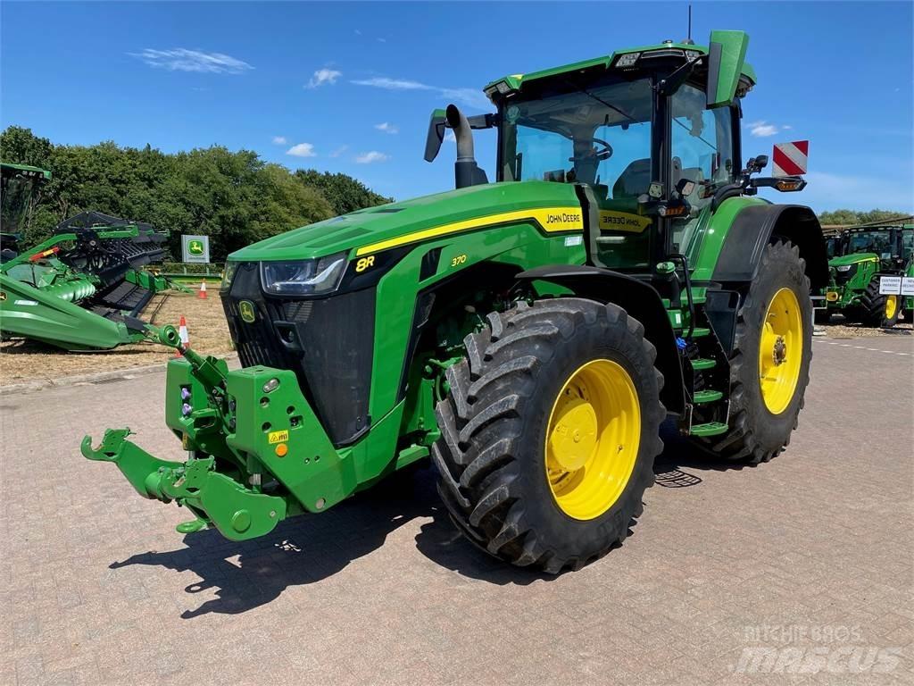 John Deere 8R370 Traktoren