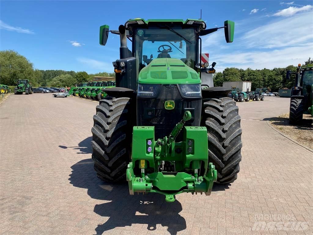 John Deere 8R370 Traktoren