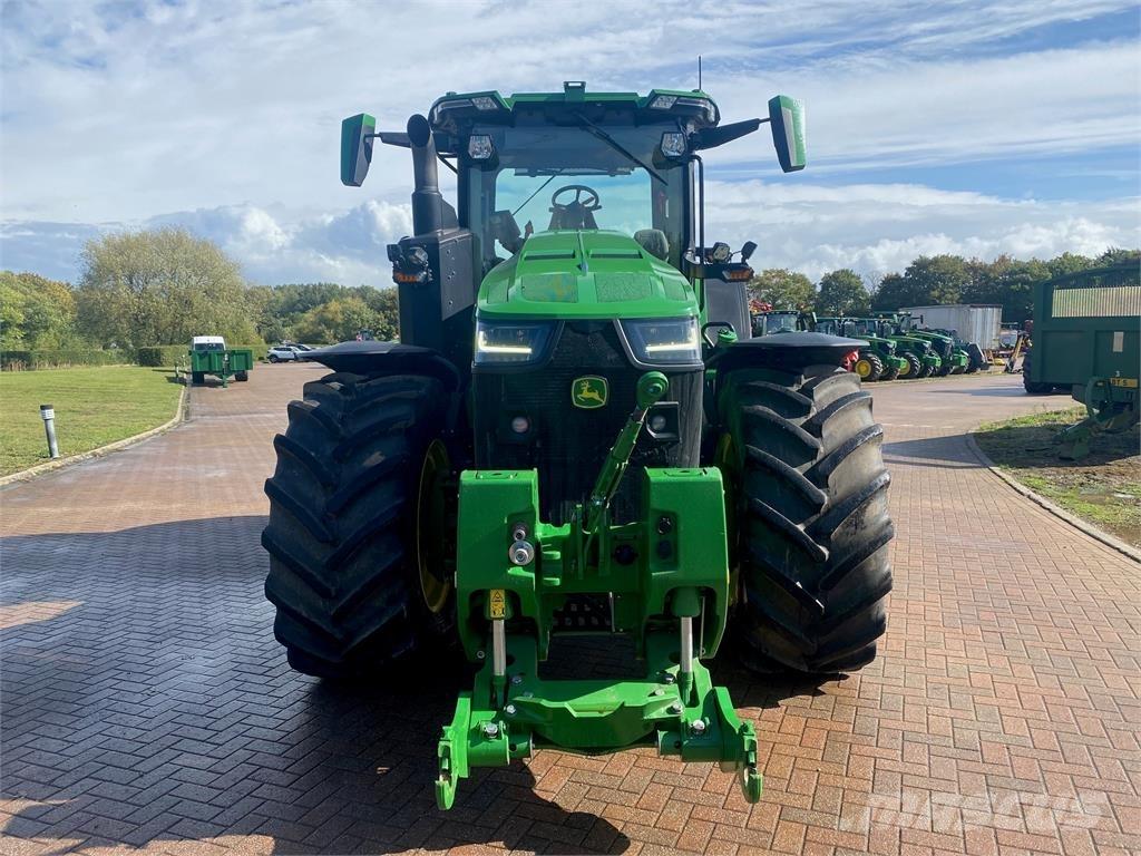 John Deere 8R370 Traktoren