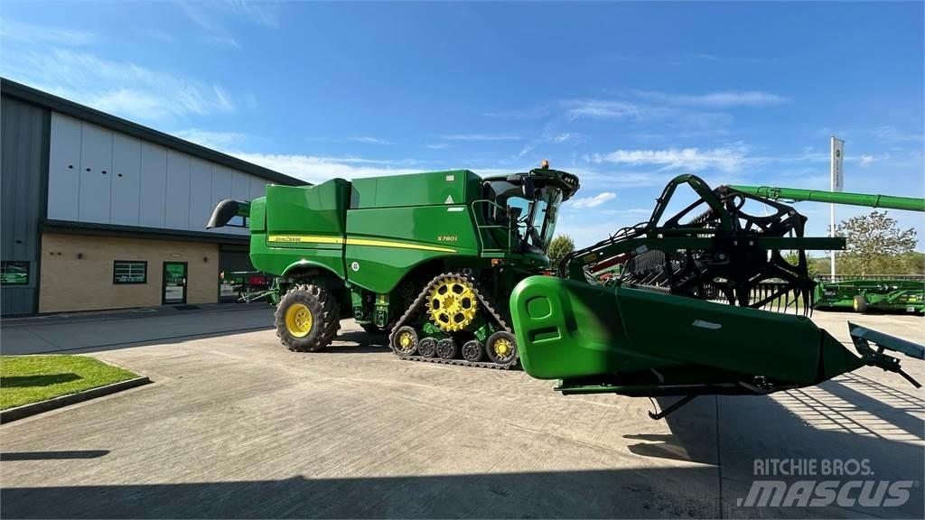John Deere S780 Mähdrescher
