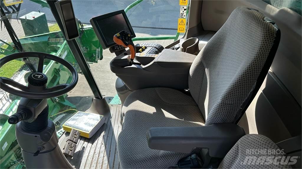 John Deere S780 Mähdrescher