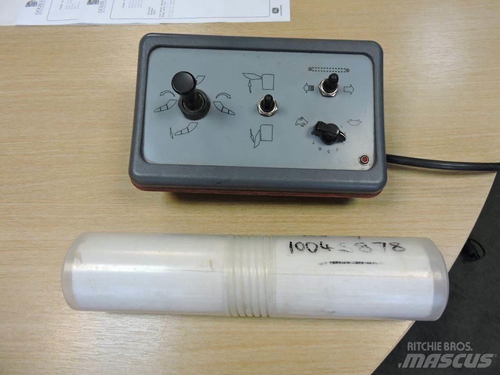 Kverneland 853 Düngemittelverteiler