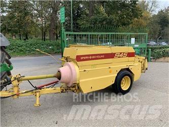 New Holland 945 Rundballenpressen