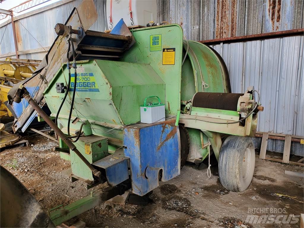 AG-BAG JR-700 Feldhäcksler