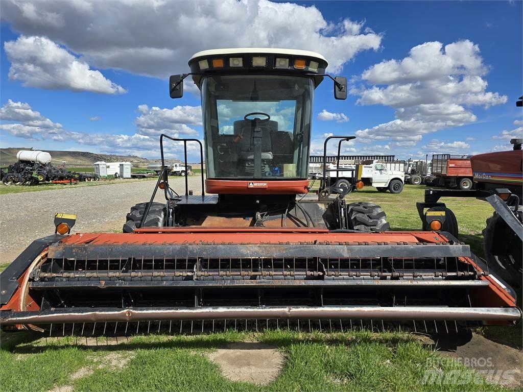 Hesston 8450 Schwader