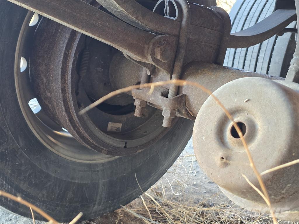 Western 48' Pritschenanhänger