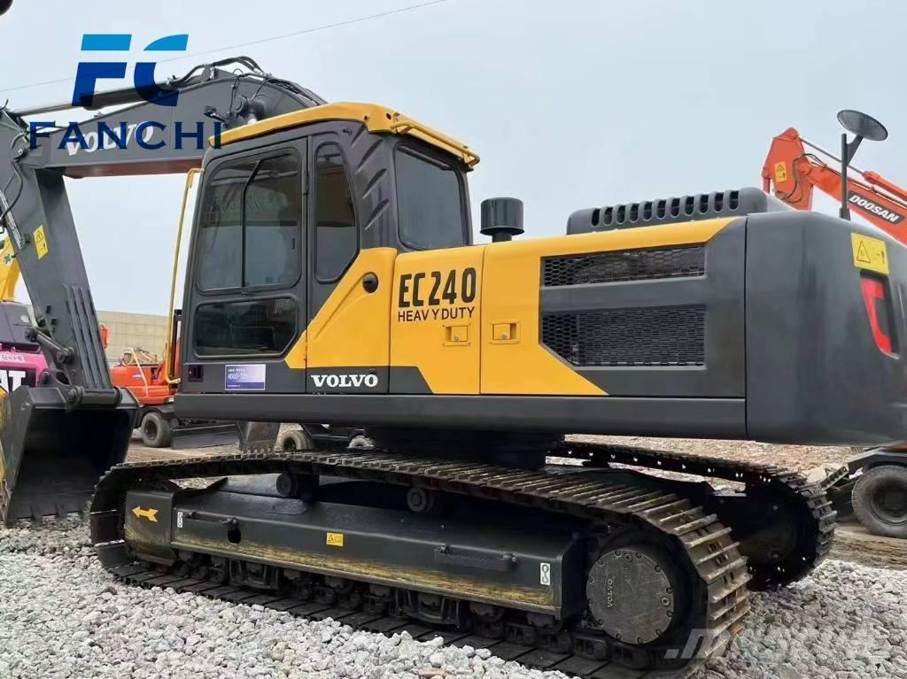 Volvo 240 Raupenbagger