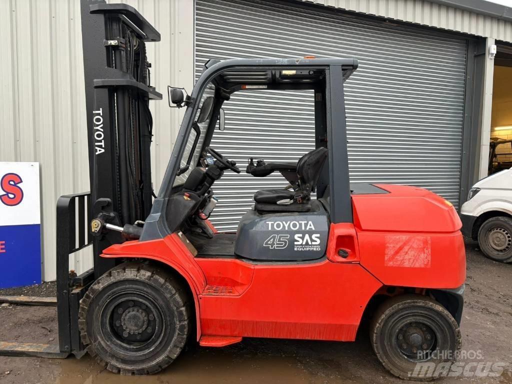 Toyota 7 FD 40 Dieselstapler