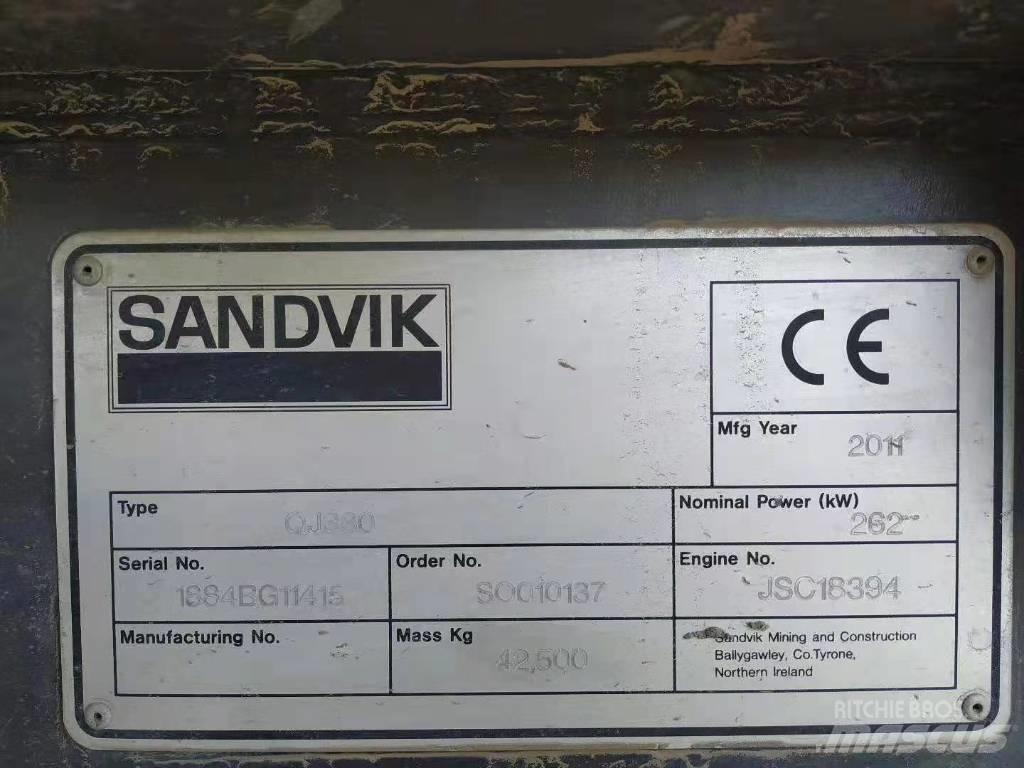 Sandvik QJ330 Mobile Brecher