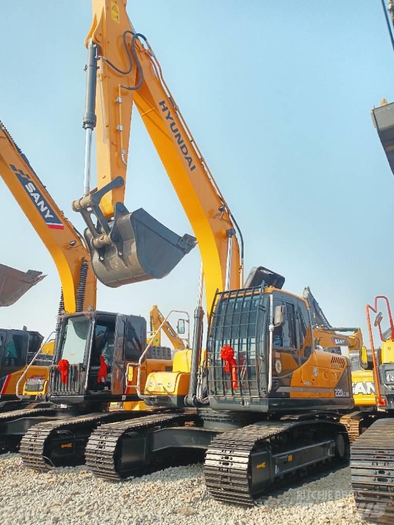 Hyundai 220 Midibagger  7t - 12t