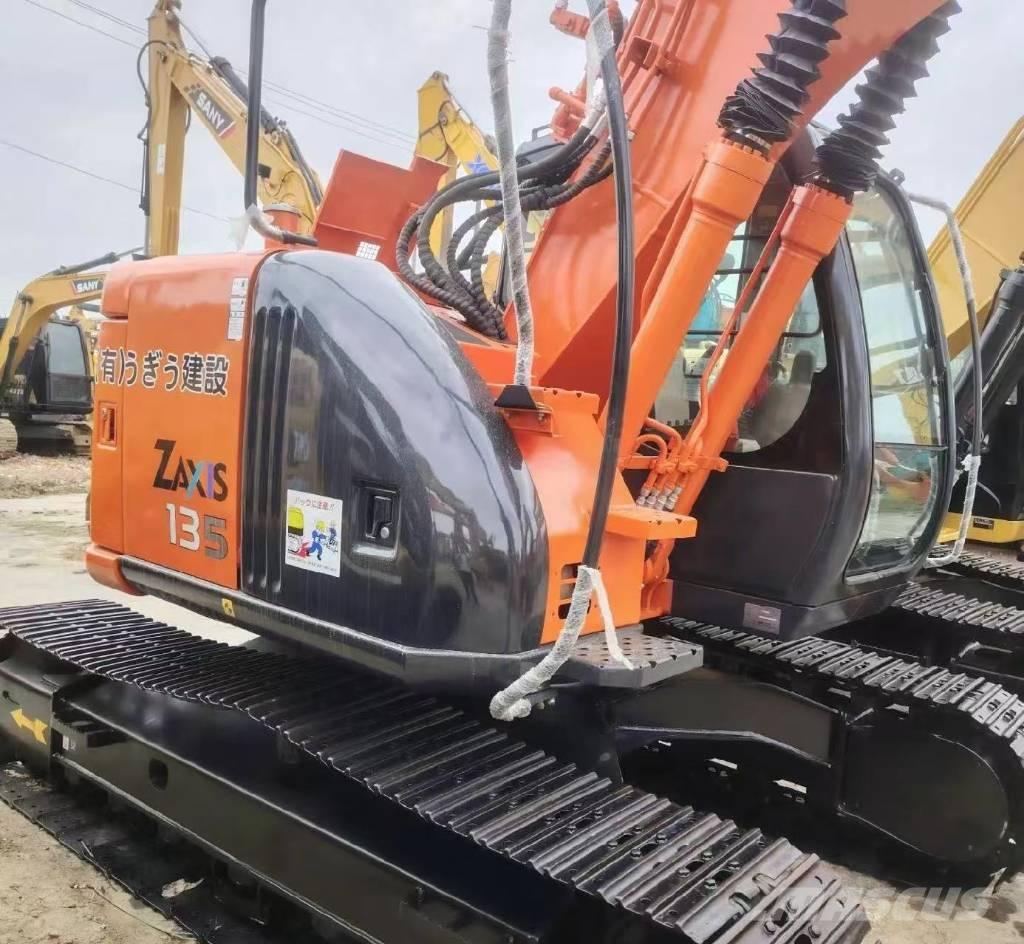 Hitachi 135US-6 Raupenbagger