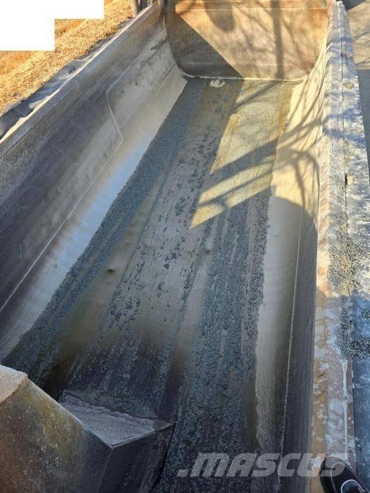 Mercedes-Benz 3951 Minidumper