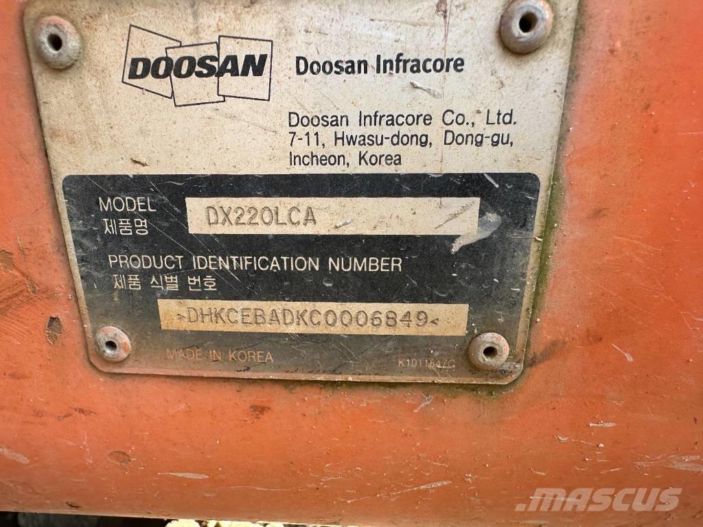 Doosan DX 220 LCA Raupenbagger
