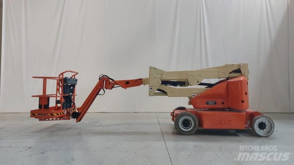 JLG E 400 AJPN Gelenkteleskoparbeitsbühnen