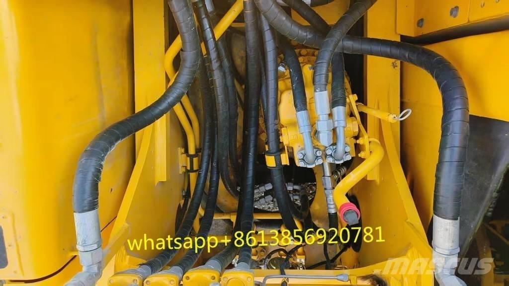 Komatsu PC 240-8 Midibagger  7t - 12t