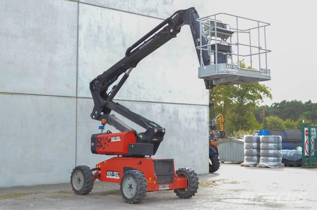 Manitou ManGo 12 Gelenkteleskoparbeitsbühnen