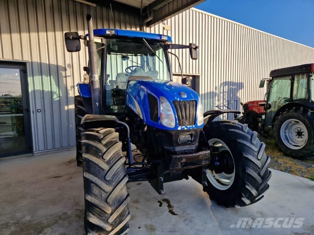 New Holland TSA 125 Traktoren