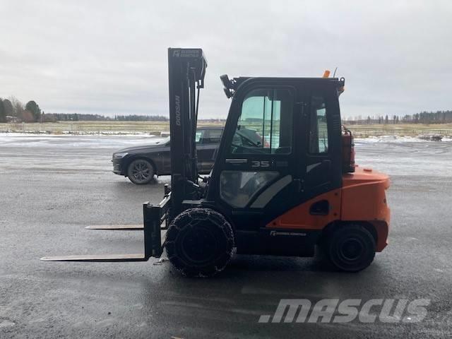 Doosan D35C-7 Dieselstapler