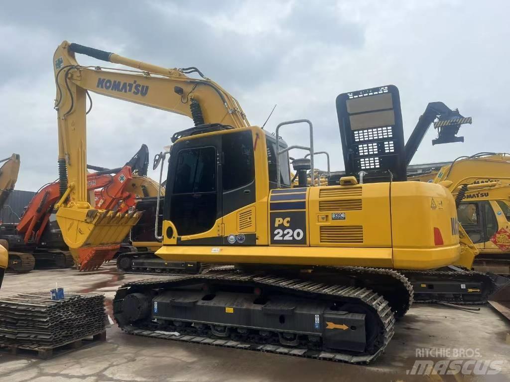 Komatsu PC 220-8 Raupenbagger