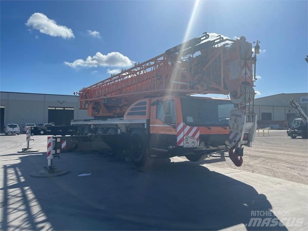 Demag AC 250-5 All-Terrain-Krane
