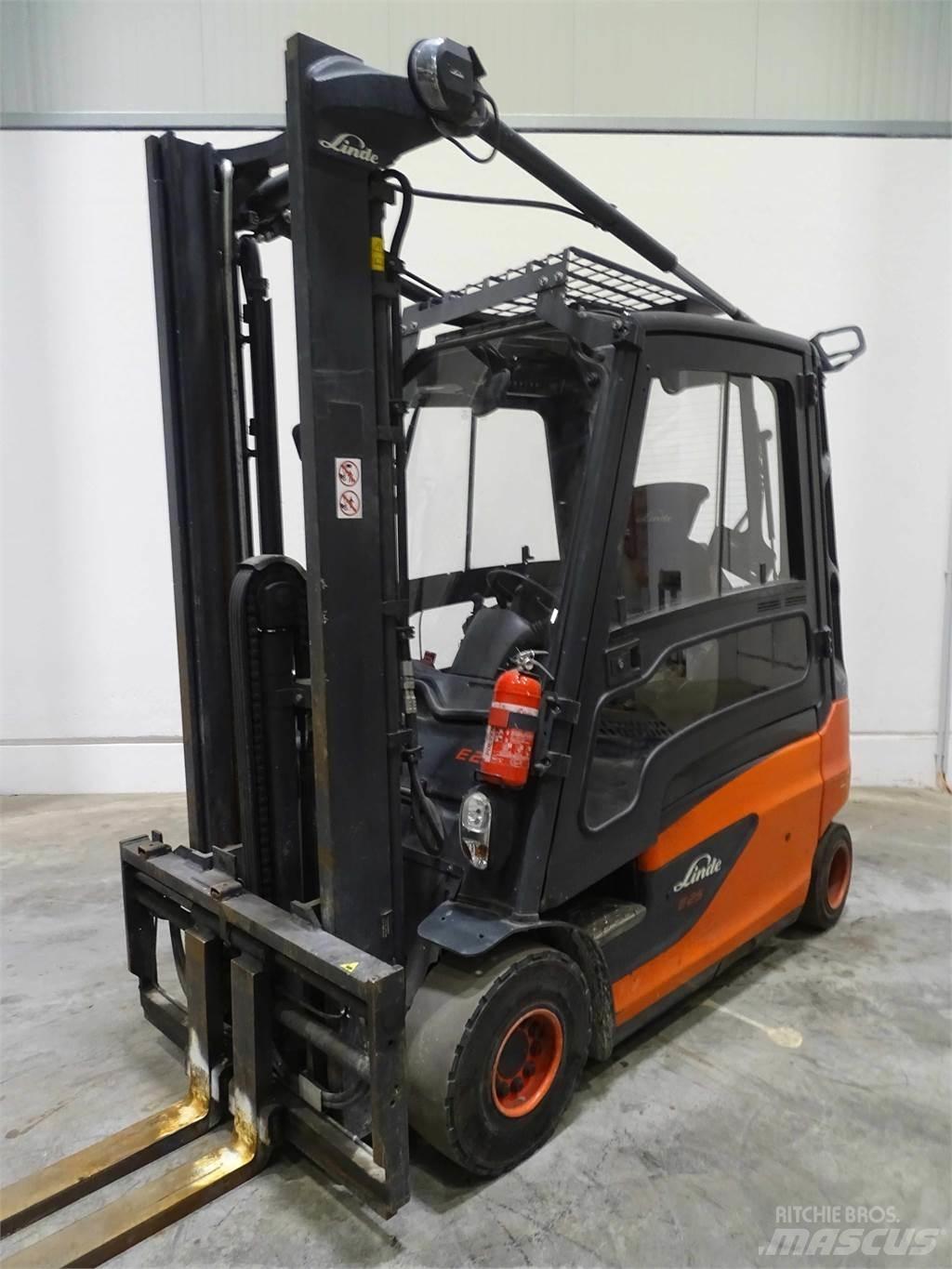 Linde E25L-01 Elektrostapler