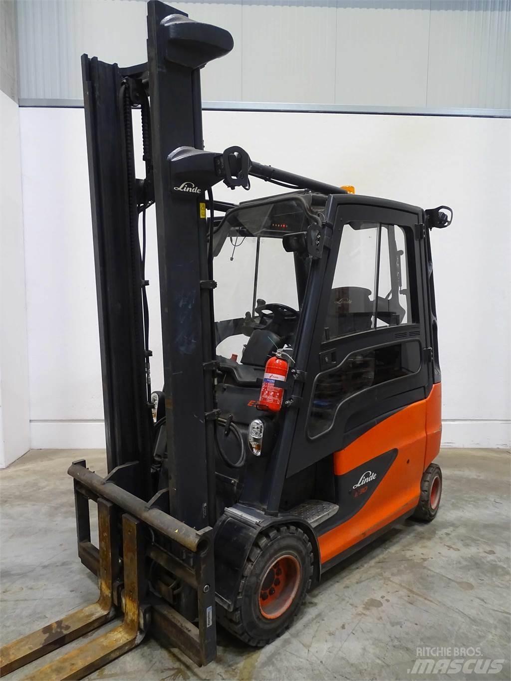 Linde E30 Elektrostapler