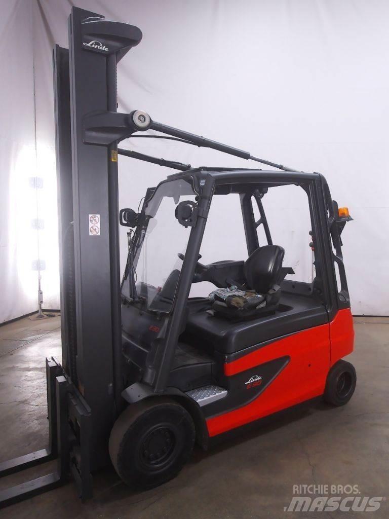 Linde E30L-01 Elektrostapler