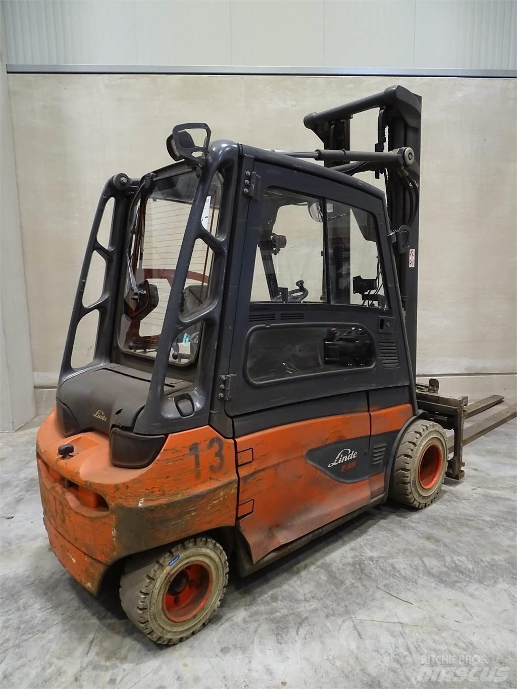 Linde E35L-01 Elektrostapler