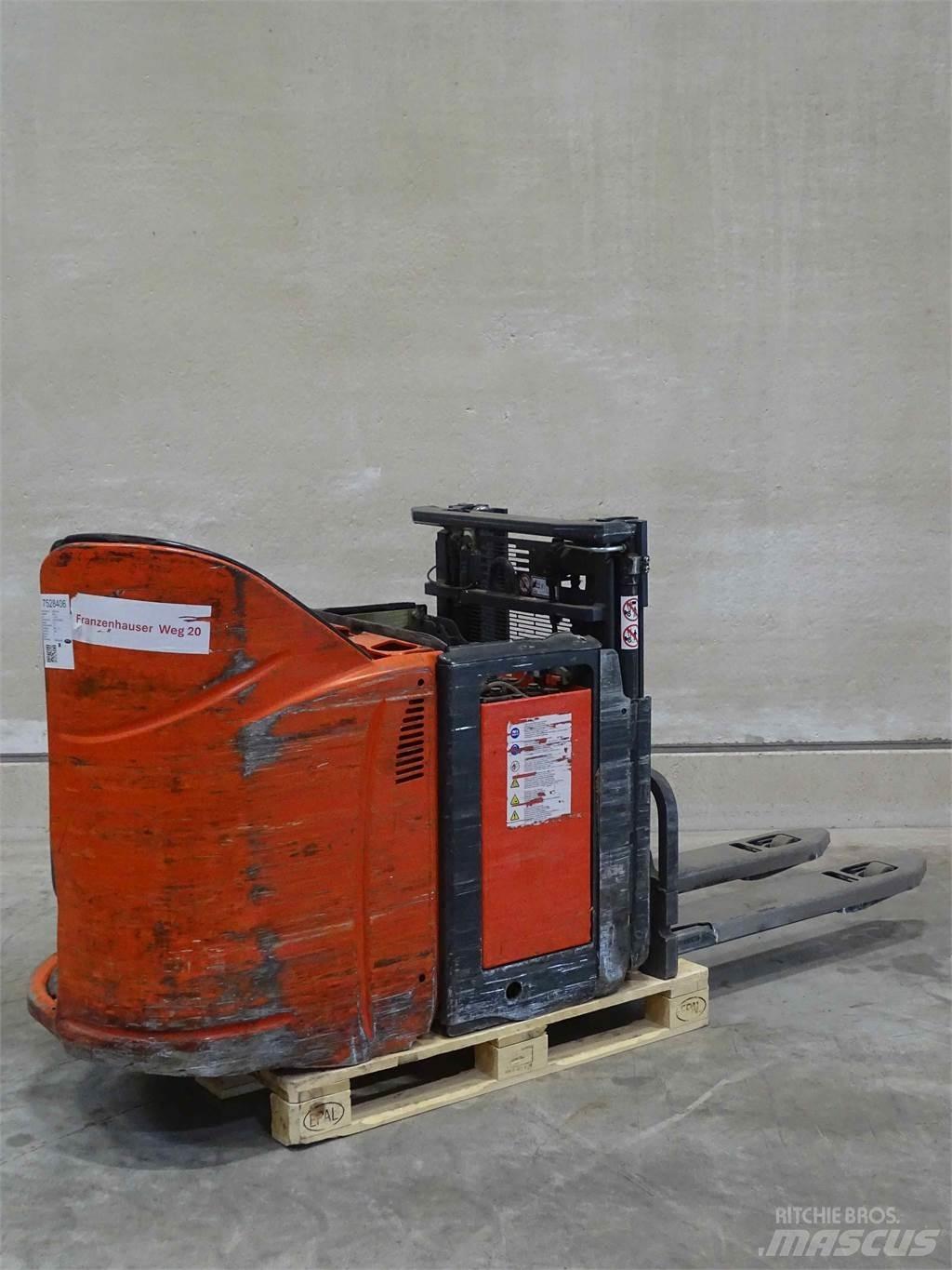Linde L12LSP Deichselstapler
