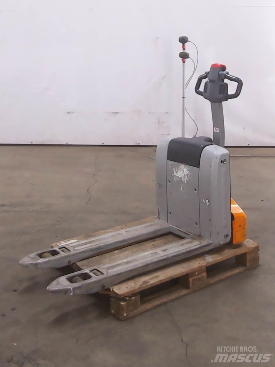 Still ECH15/LIION Niedergabelstapler