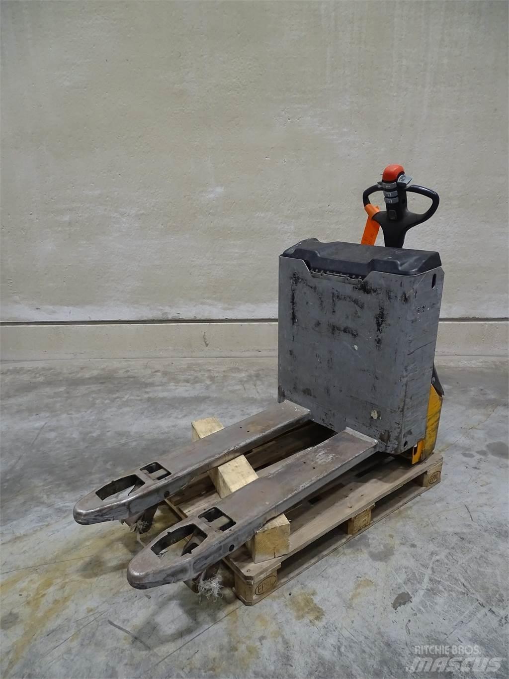 Still ECU16 Niedergabelstapler