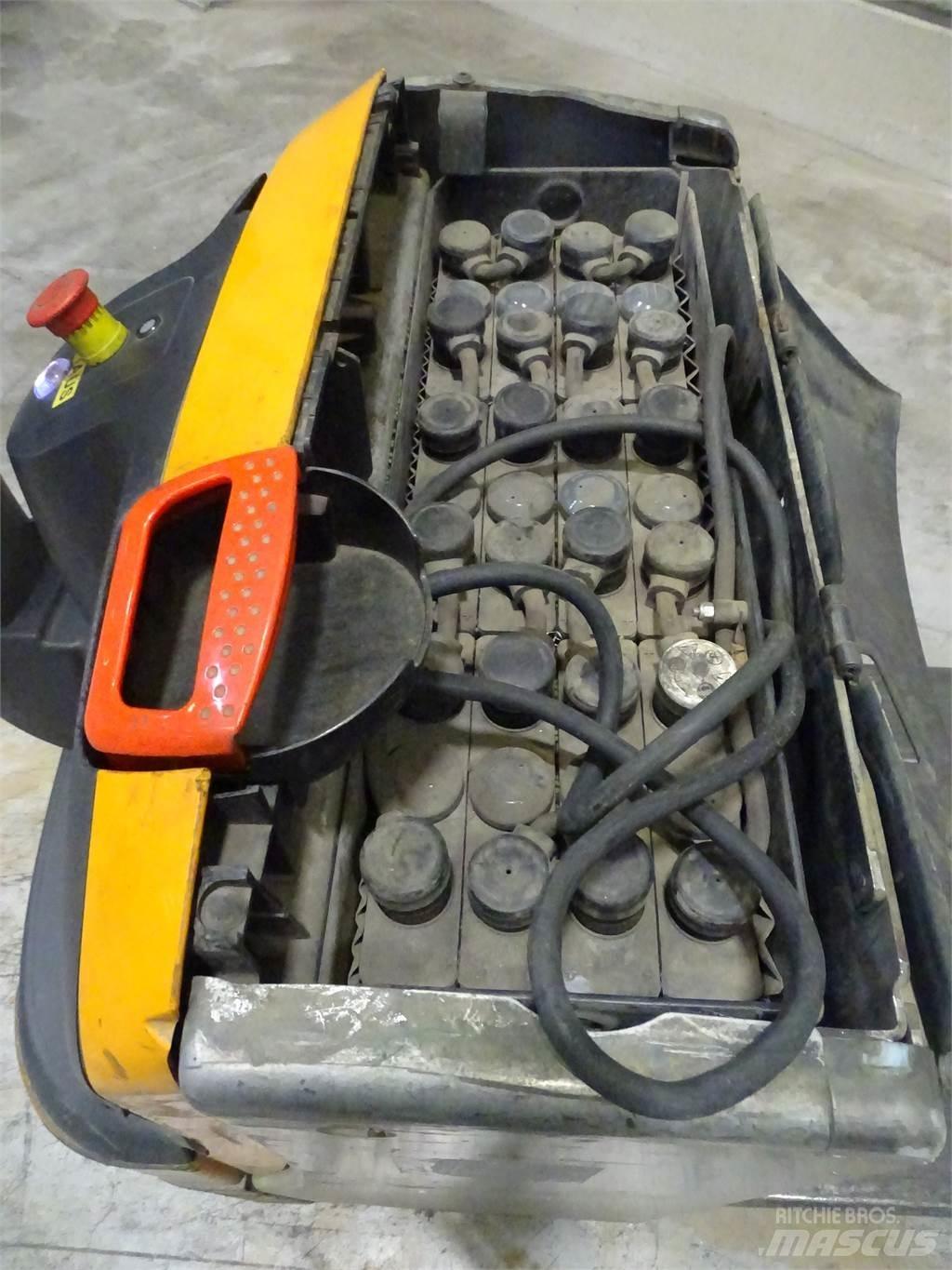 Still EXU16 Niedergabelstapler
