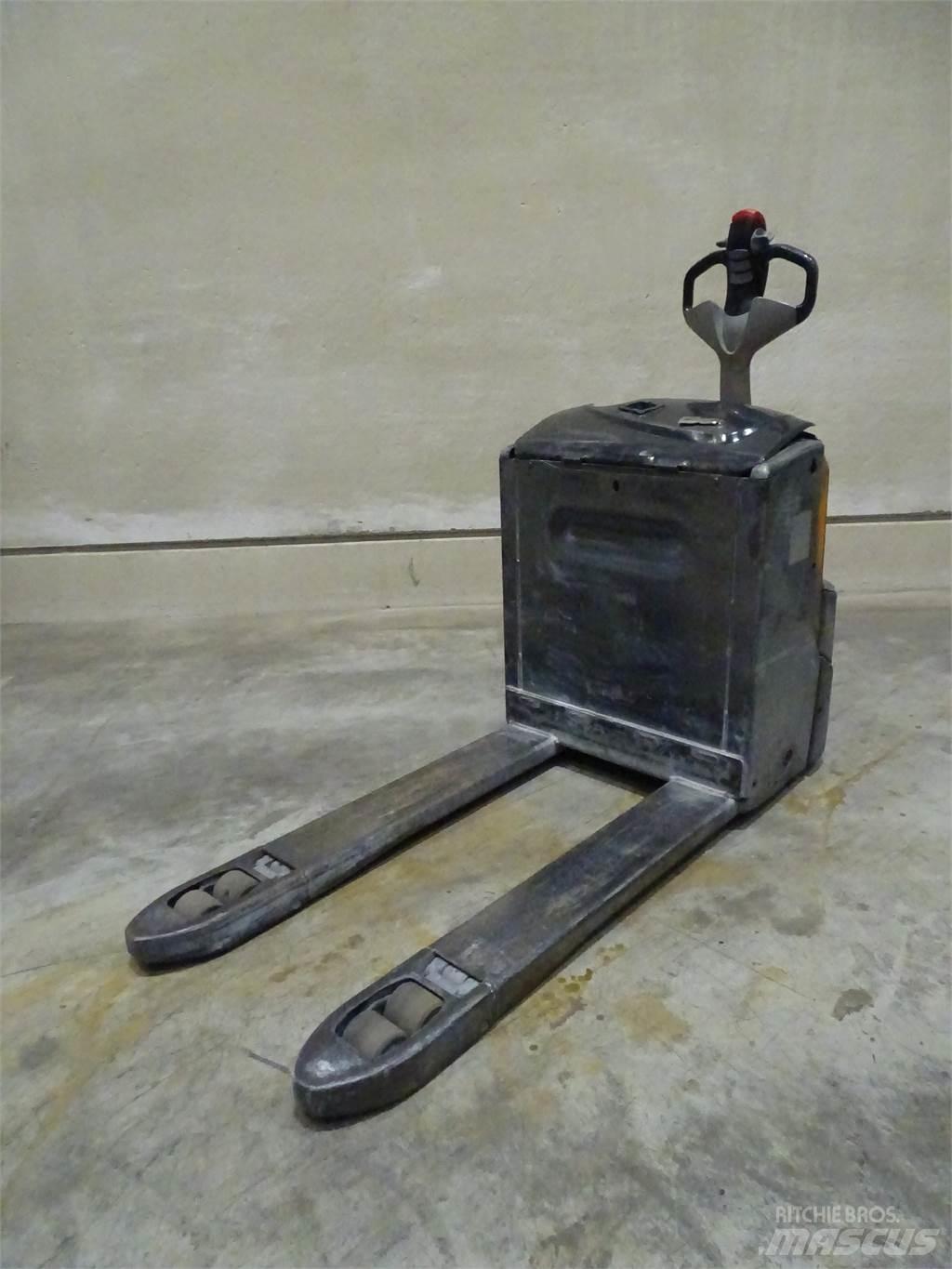 Still EXU16 Niedergabelstapler