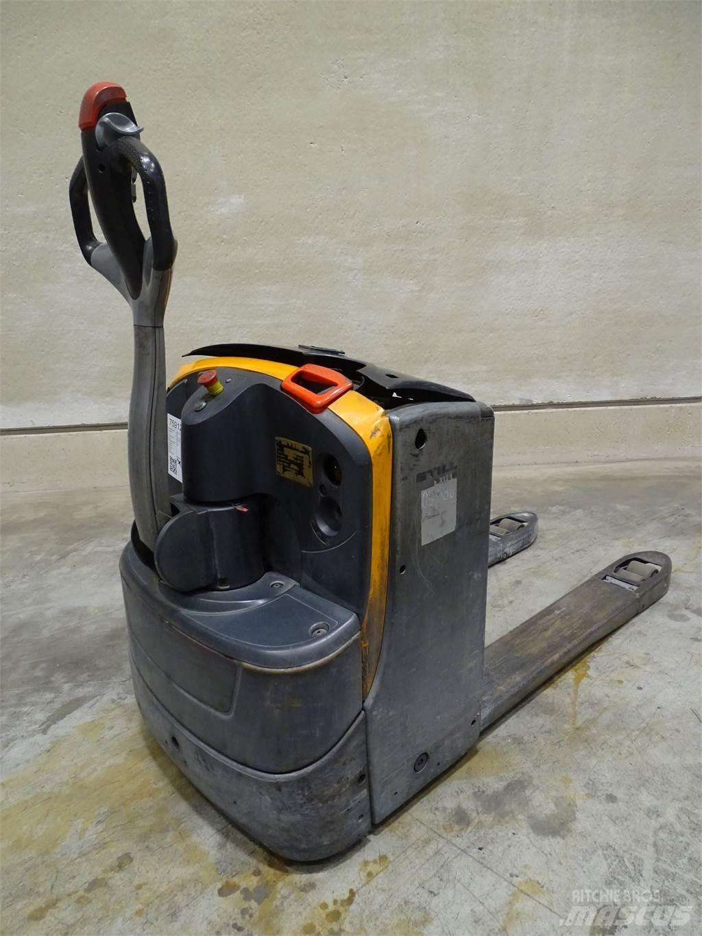 Still EXU16 Niedergabelstapler