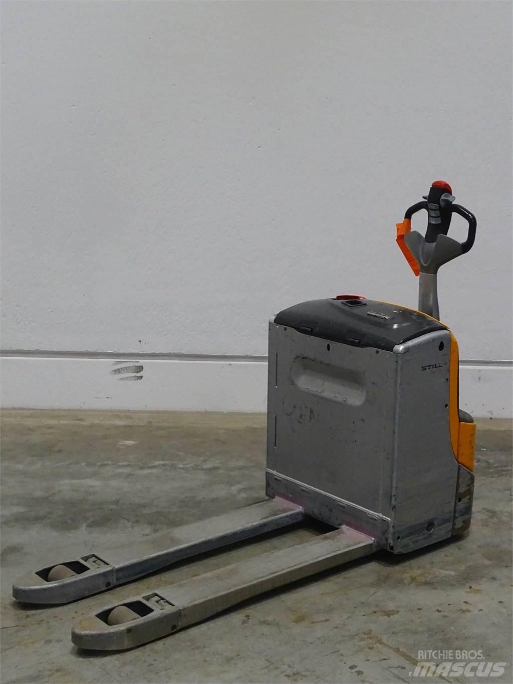 Still EXU16/LIION Niedergabelstapler