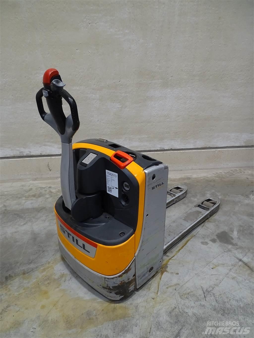 Still EXU16/LIION Niedergabelstapler