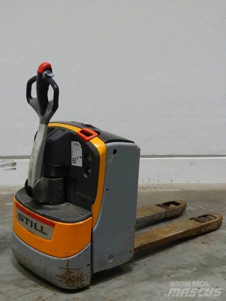 Still EXU18 Niedergabelstapler