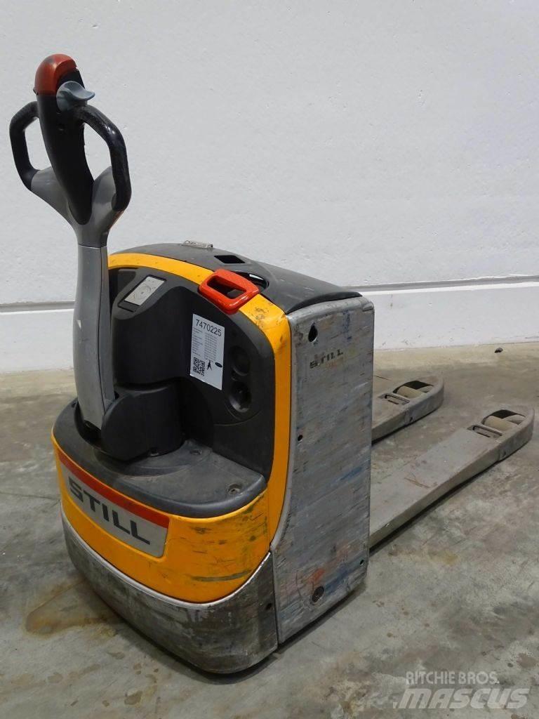 Still EXU18 Niedergabelstapler