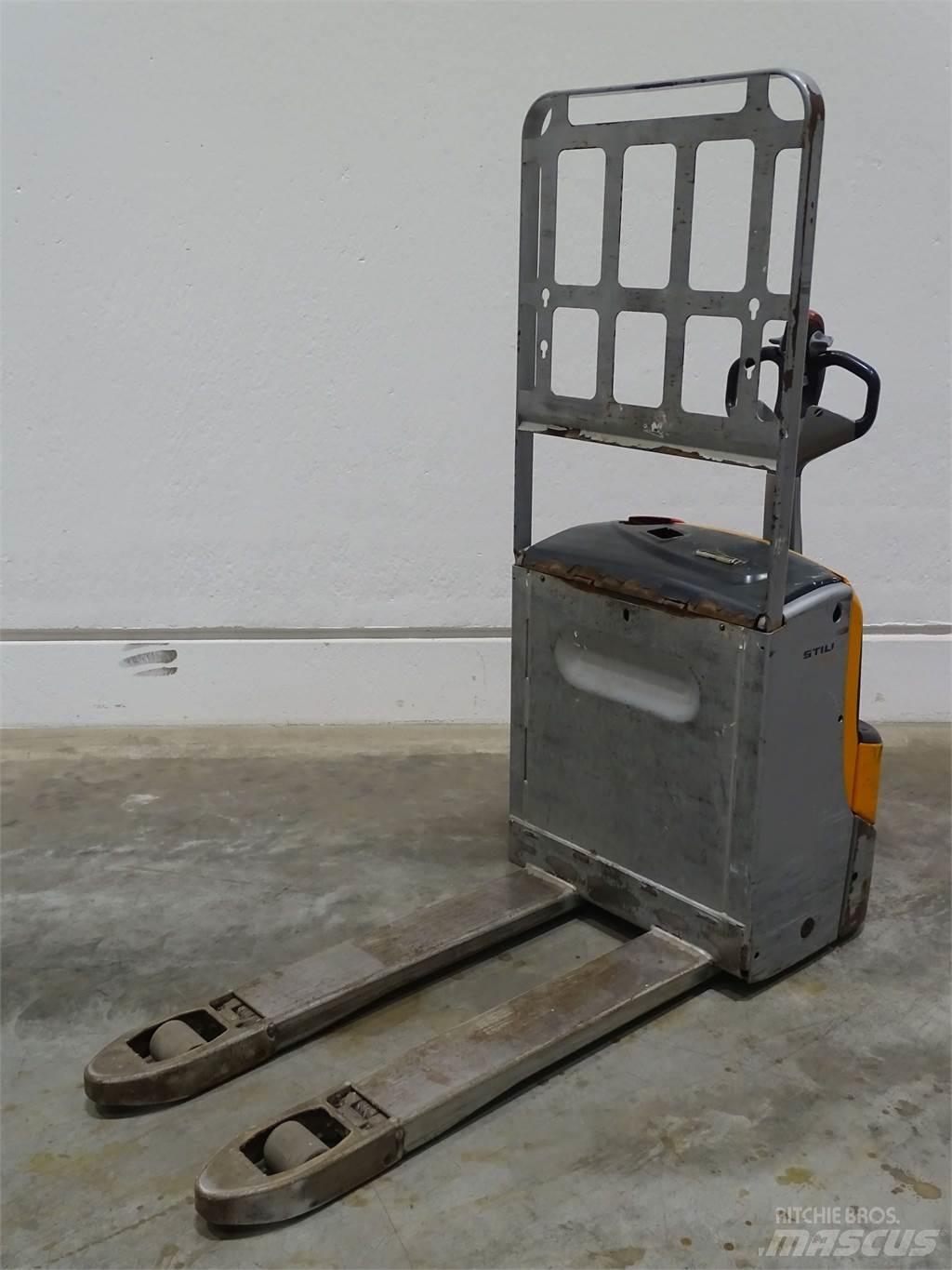 Still EXU18 Niedergabelstapler