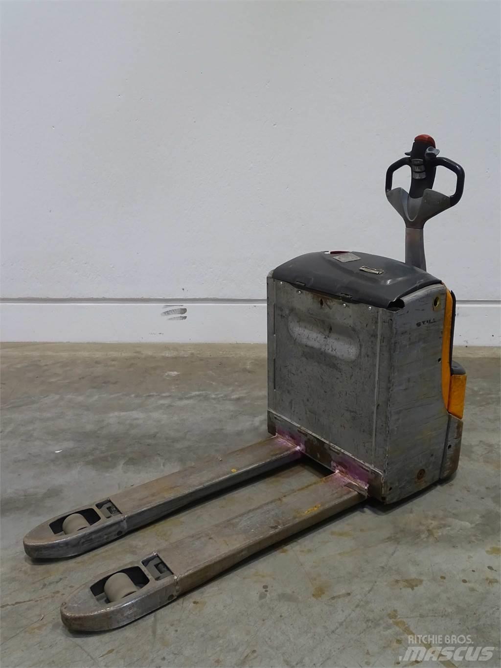 Still EXU20 Niedergabelstapler