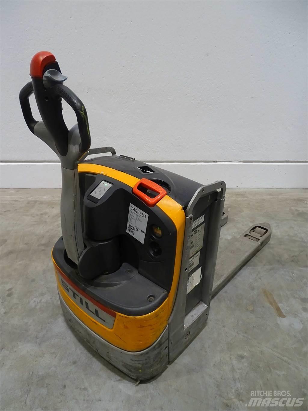 Still EXU20 Niedergabelstapler