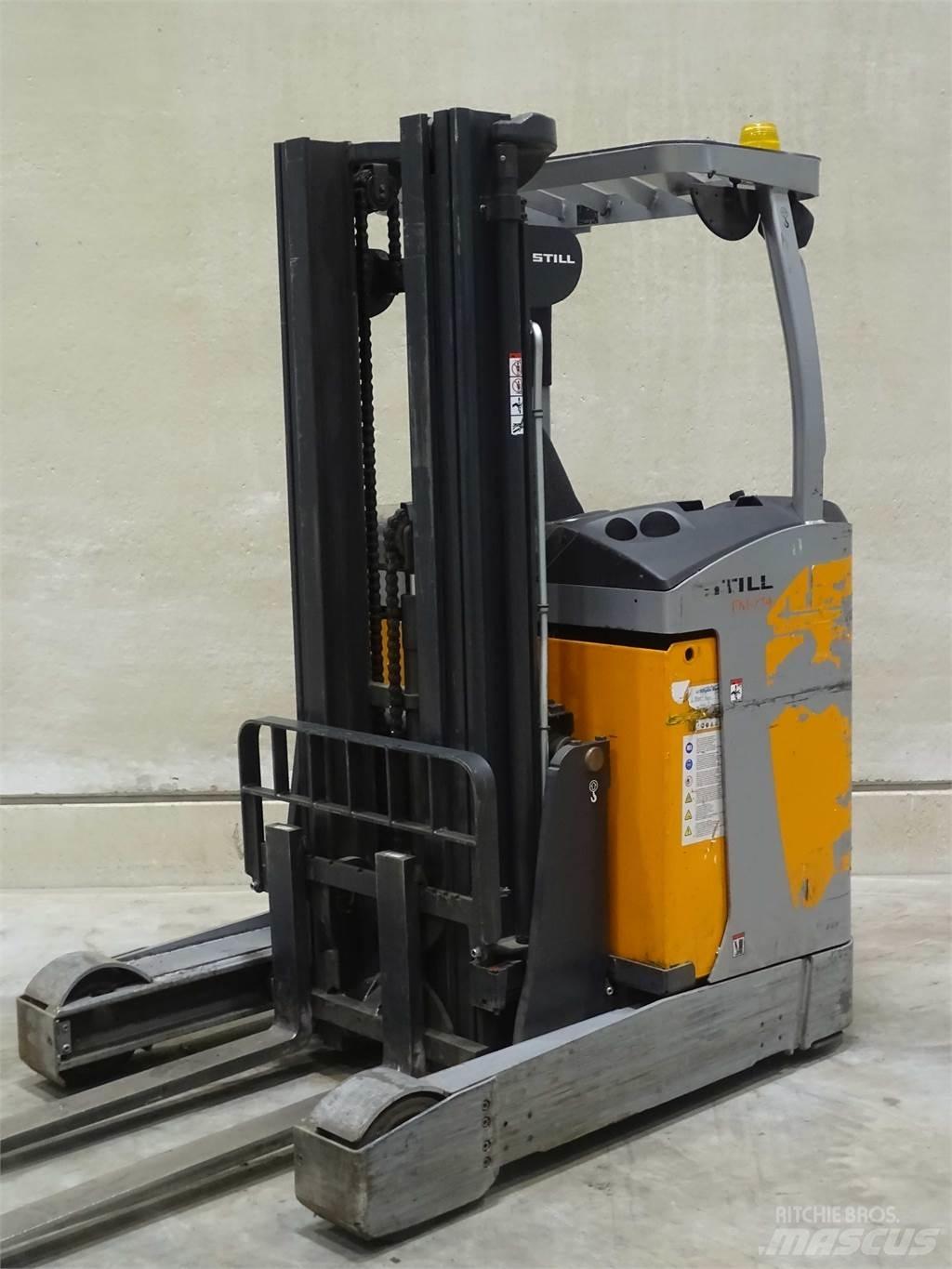Still FM-X14 Schubmaststapler