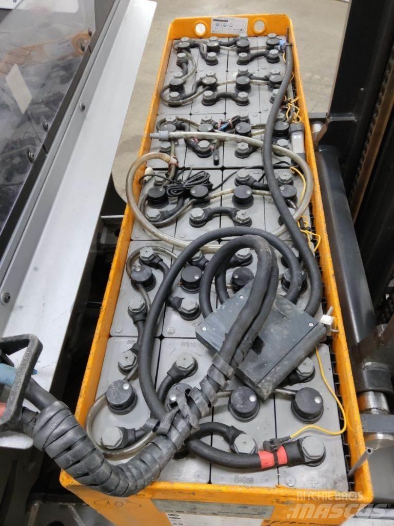 Still FM-X17 Schubmaststapler