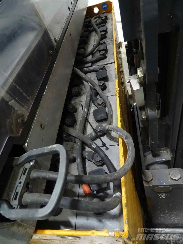 Still FM-X17 Schubmaststapler