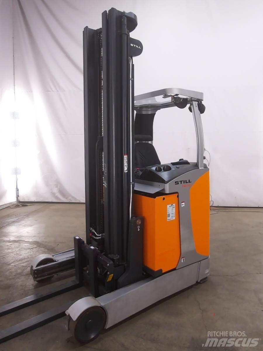 Still FM-X17 Schubmaststapler