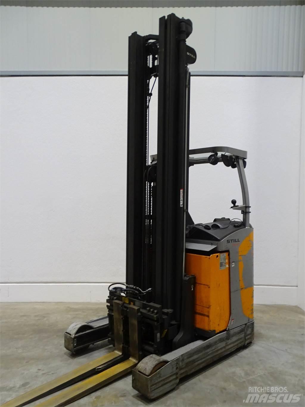 Still FM-X17 Schubmaststapler